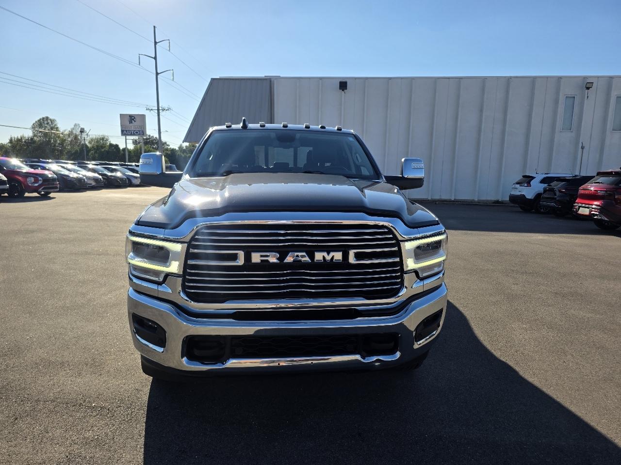 RAM 3500 Laramie 4x4 Crew Cab 8' Box 2024