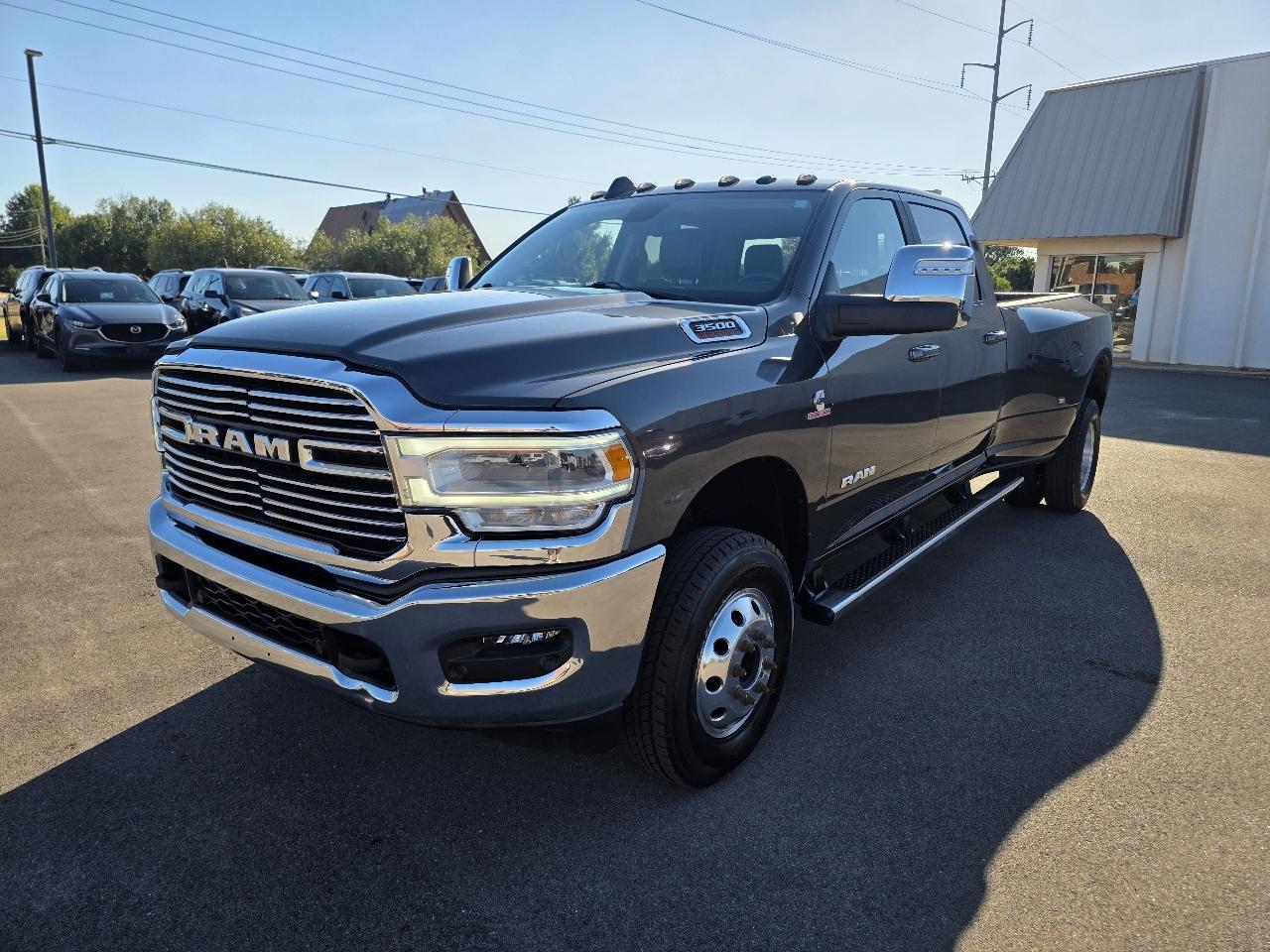 RAM 3500 Laramie 4x4 Crew Cab 8' Box 2024
