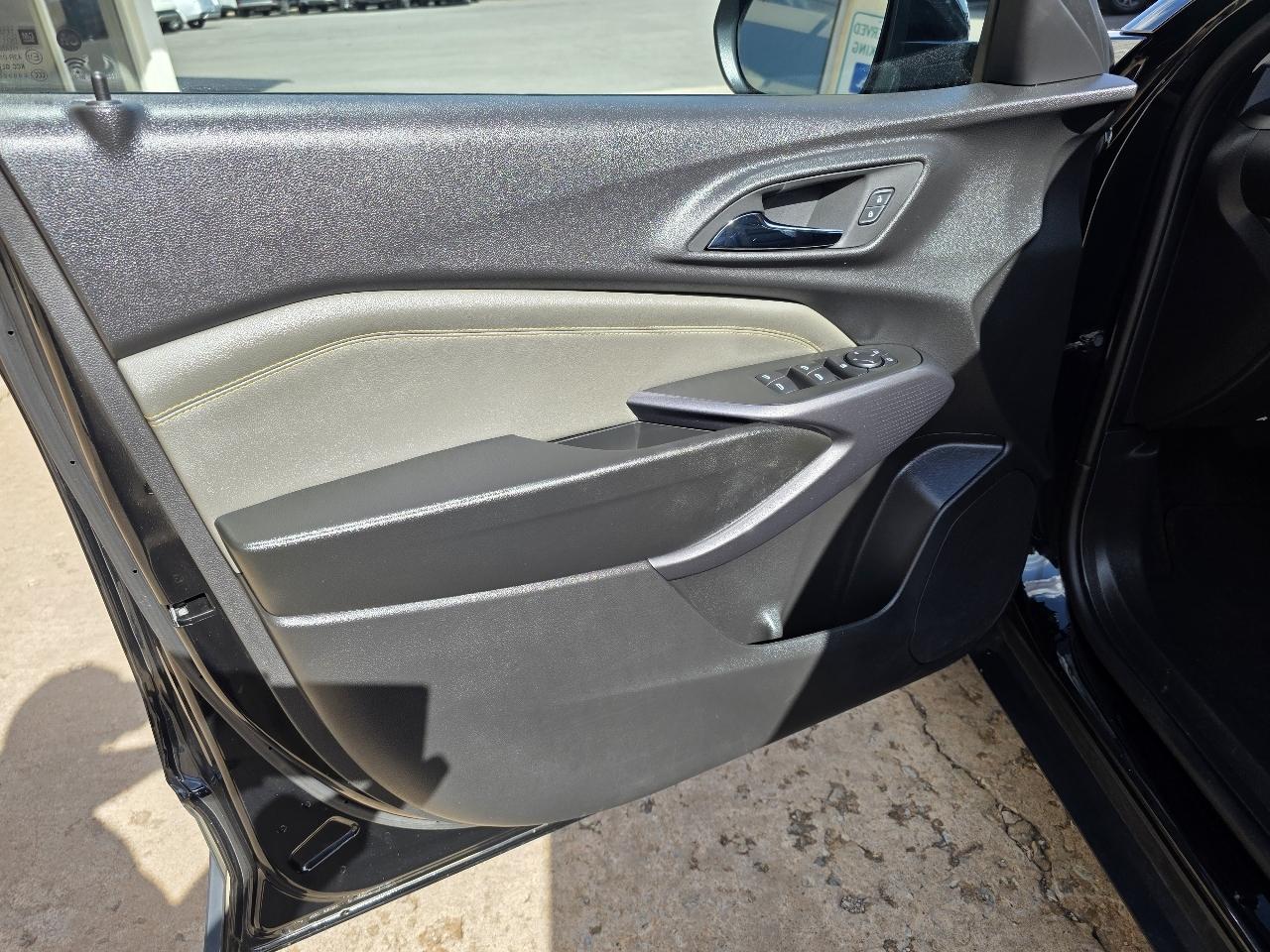 Chevrolet Trax FWD 4dr ACTIV 2025