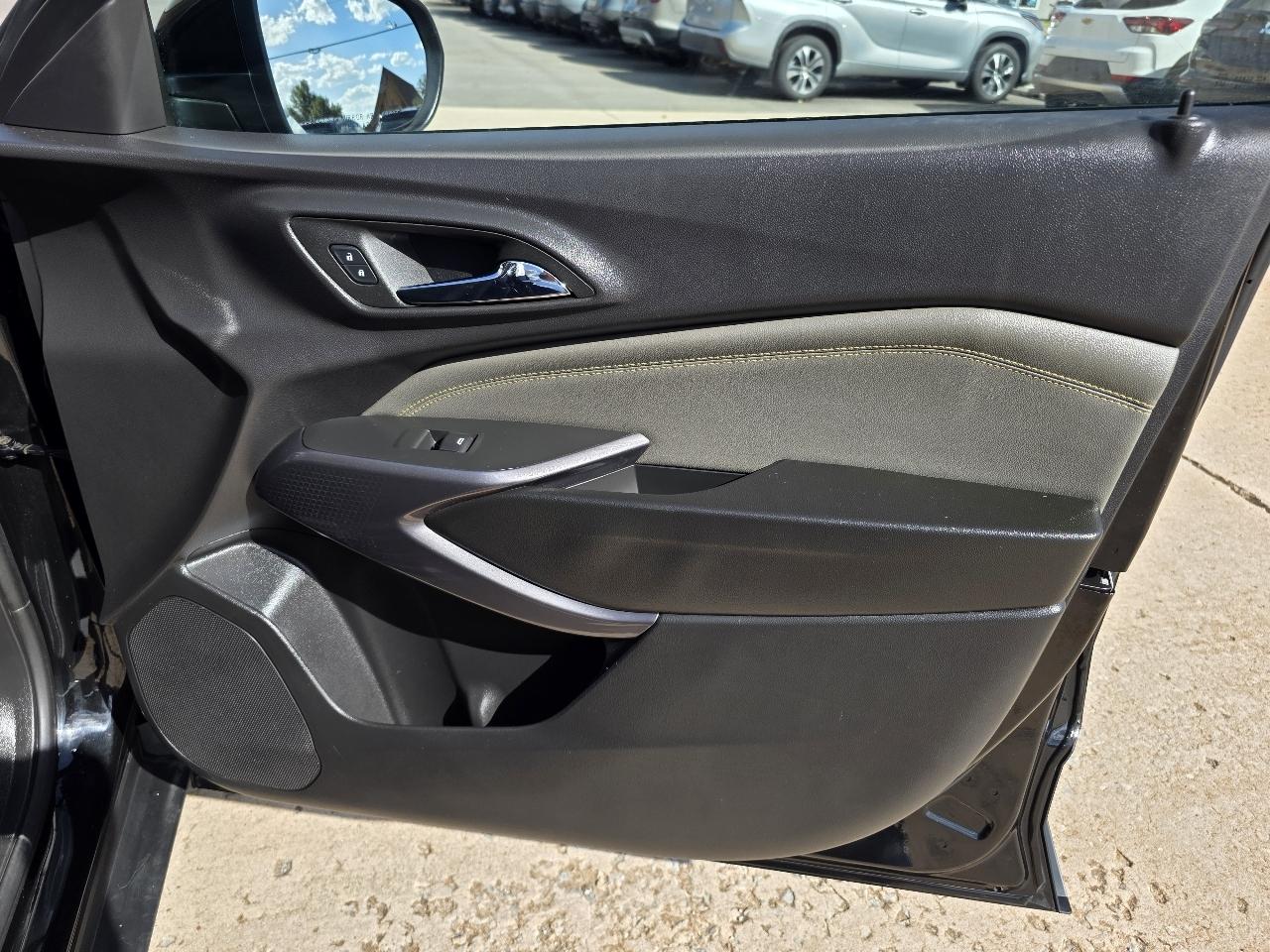 Chevrolet Trax FWD 4dr ACTIV 2025