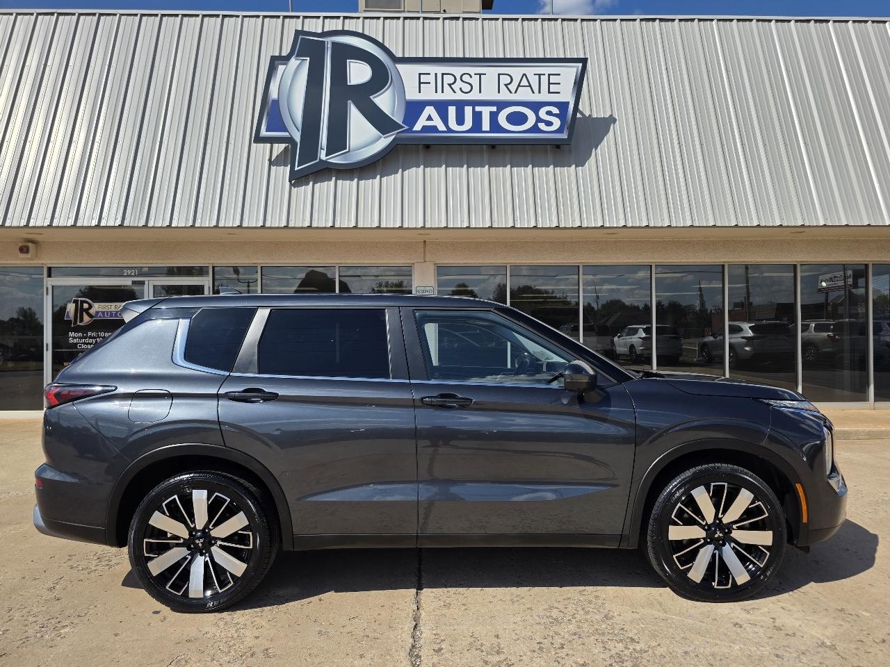 Mitsubishi Outlander SE FWD 2025