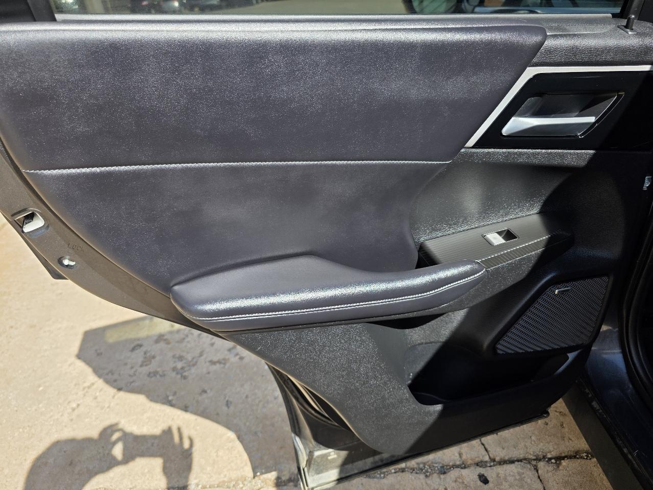 Mitsubishi Outlander SE FWD 2025
