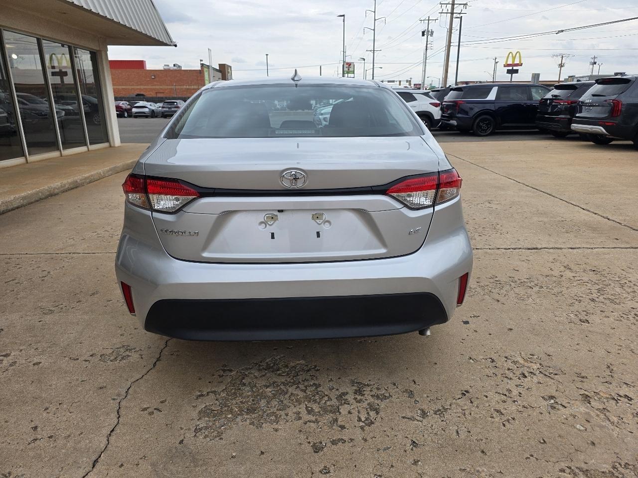 Toyota Corolla LE CVT (Natl) 2025