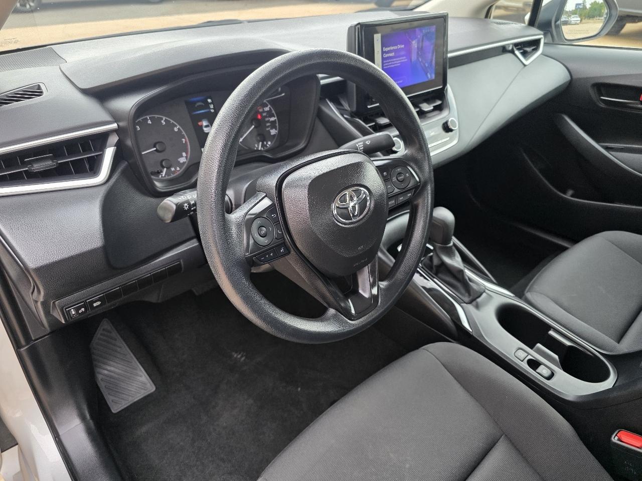 Toyota Corolla LE CVT (Natl) 2025