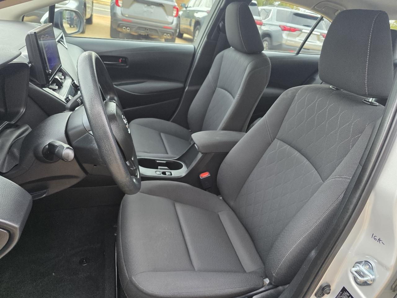 Toyota Corolla LE CVT (Natl) 2025
