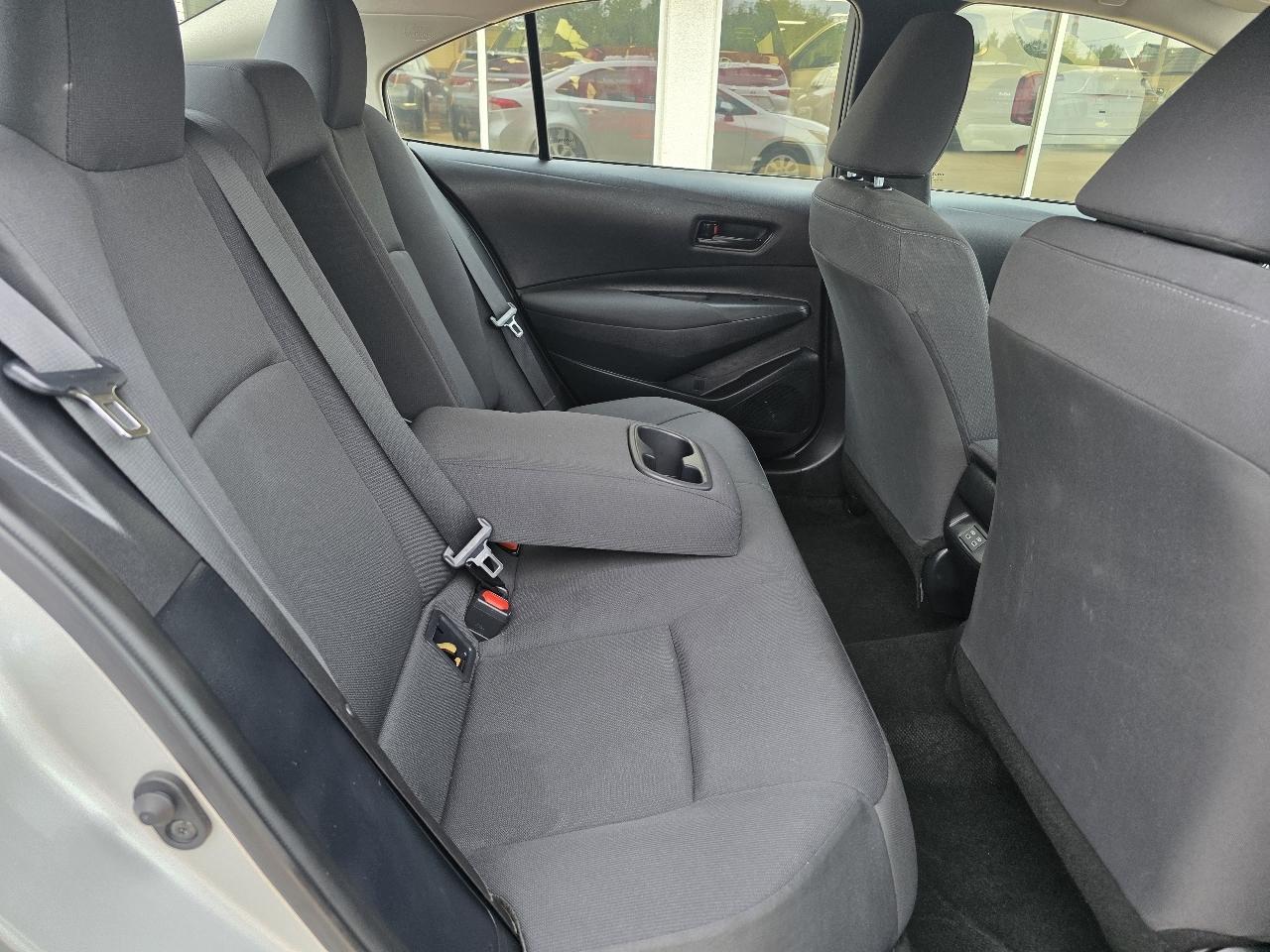 Toyota Corolla LE CVT (Natl) 2025