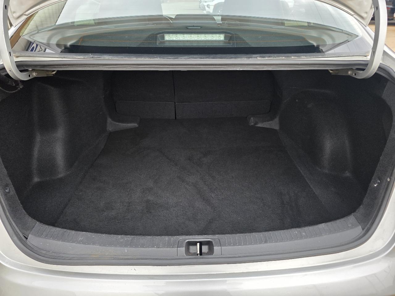 Toyota Corolla LE CVT (Natl) 2025