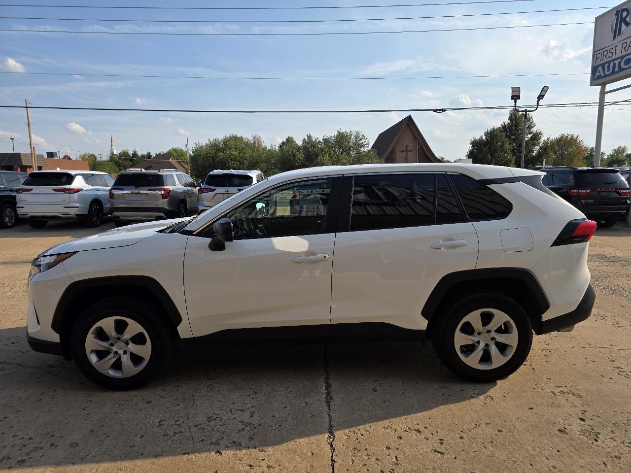 Toyota RAV4 LE AWD (Natl) 2025