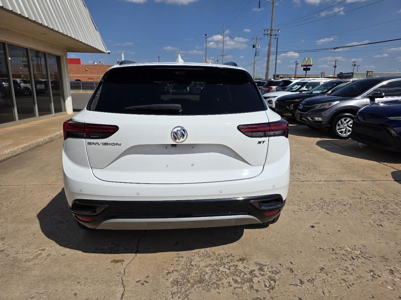 Buick Envision FWD 4dr Essence 2022