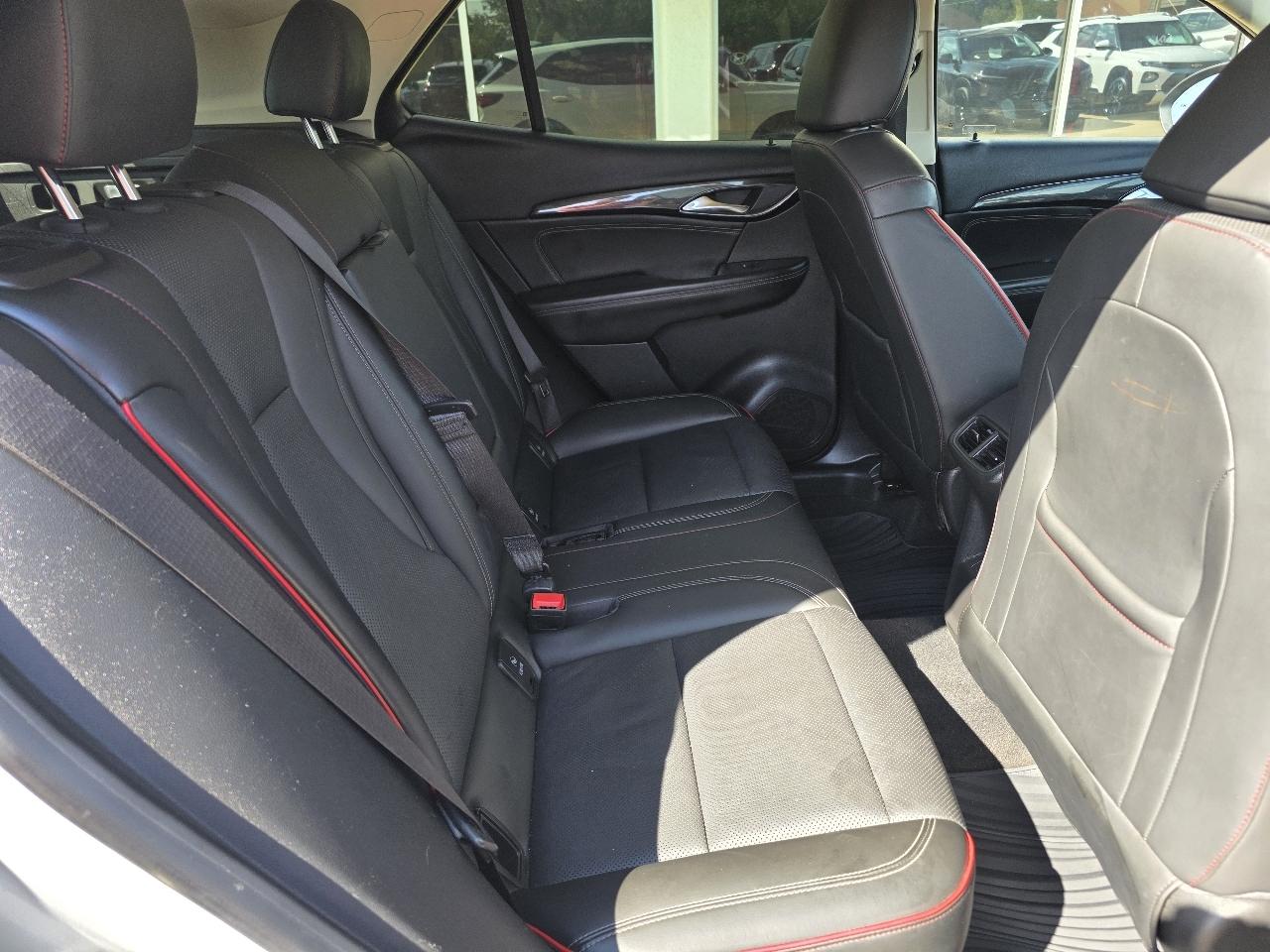 Buick Envision FWD 4dr Essence 2022