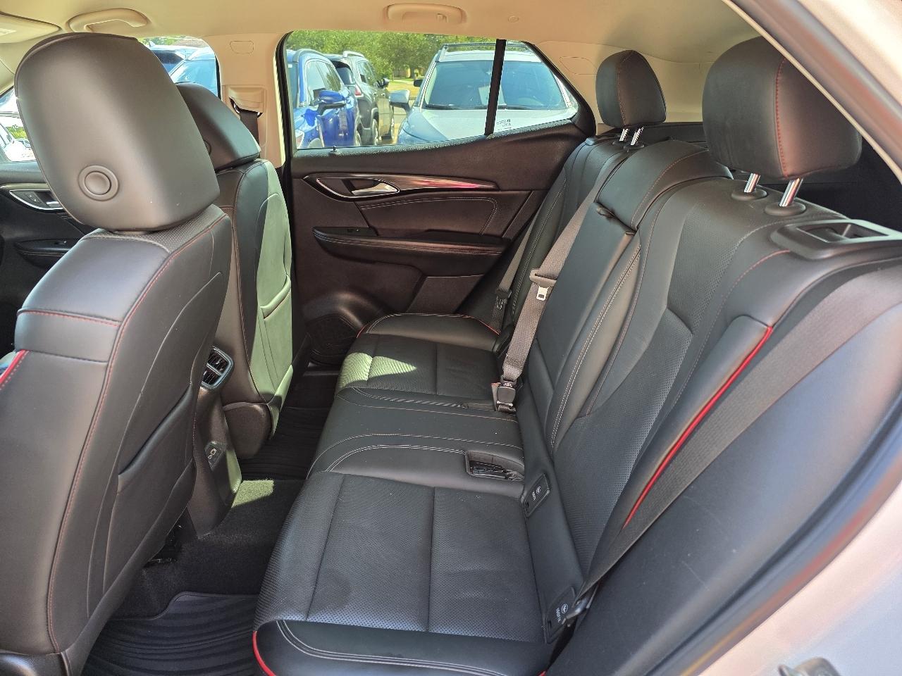 Buick Envision FWD 4dr Essence 2022
