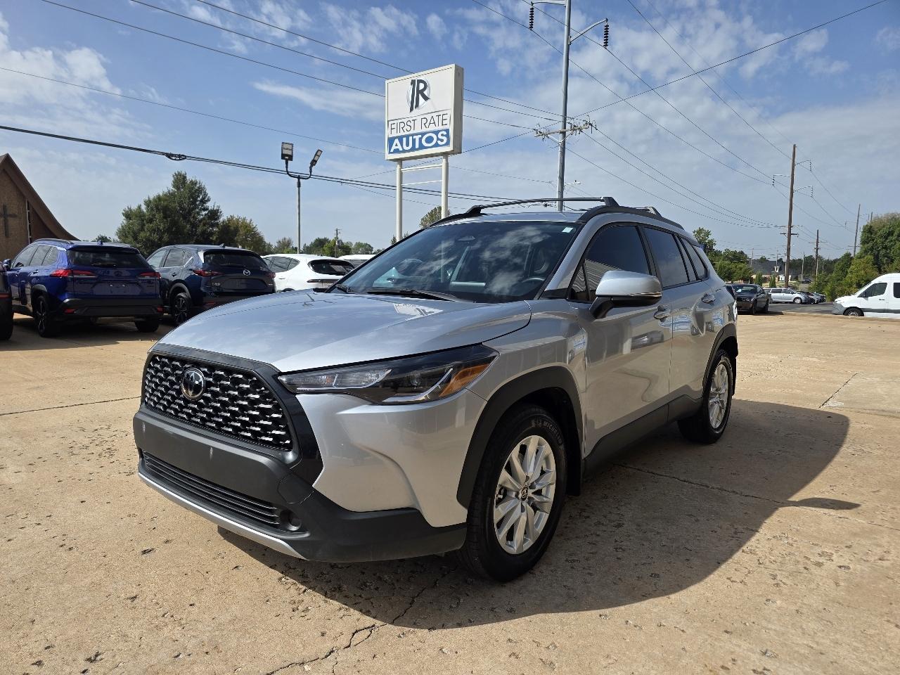 Toyota Corolla Cross LE 2WD (Natl) 2024