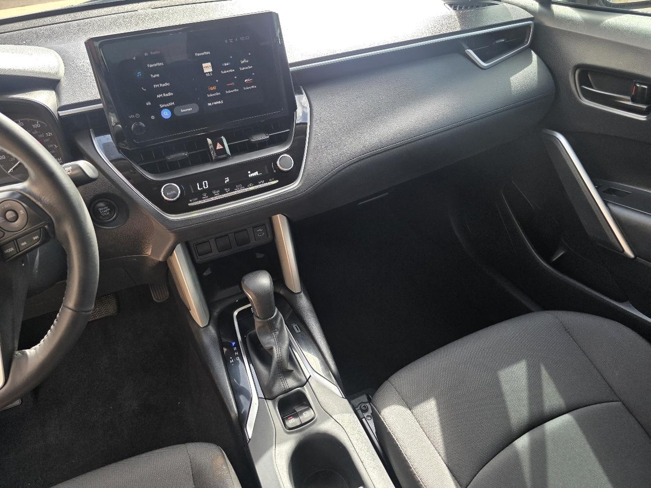 Toyota Corolla Cross LE 2WD (Natl) 2024