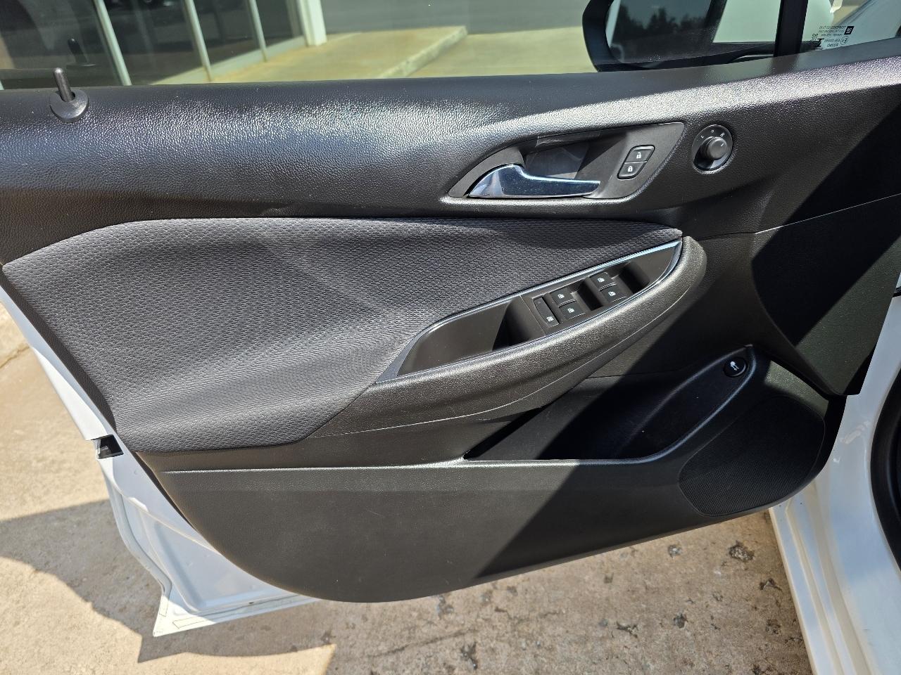 Chevrolet Cruze 4dr Sdn 1.4L LT w/1SD 2018