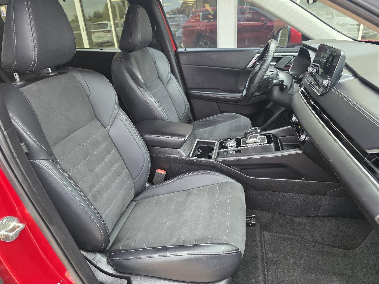 Mitsubishi Outlander SE FWD 2023