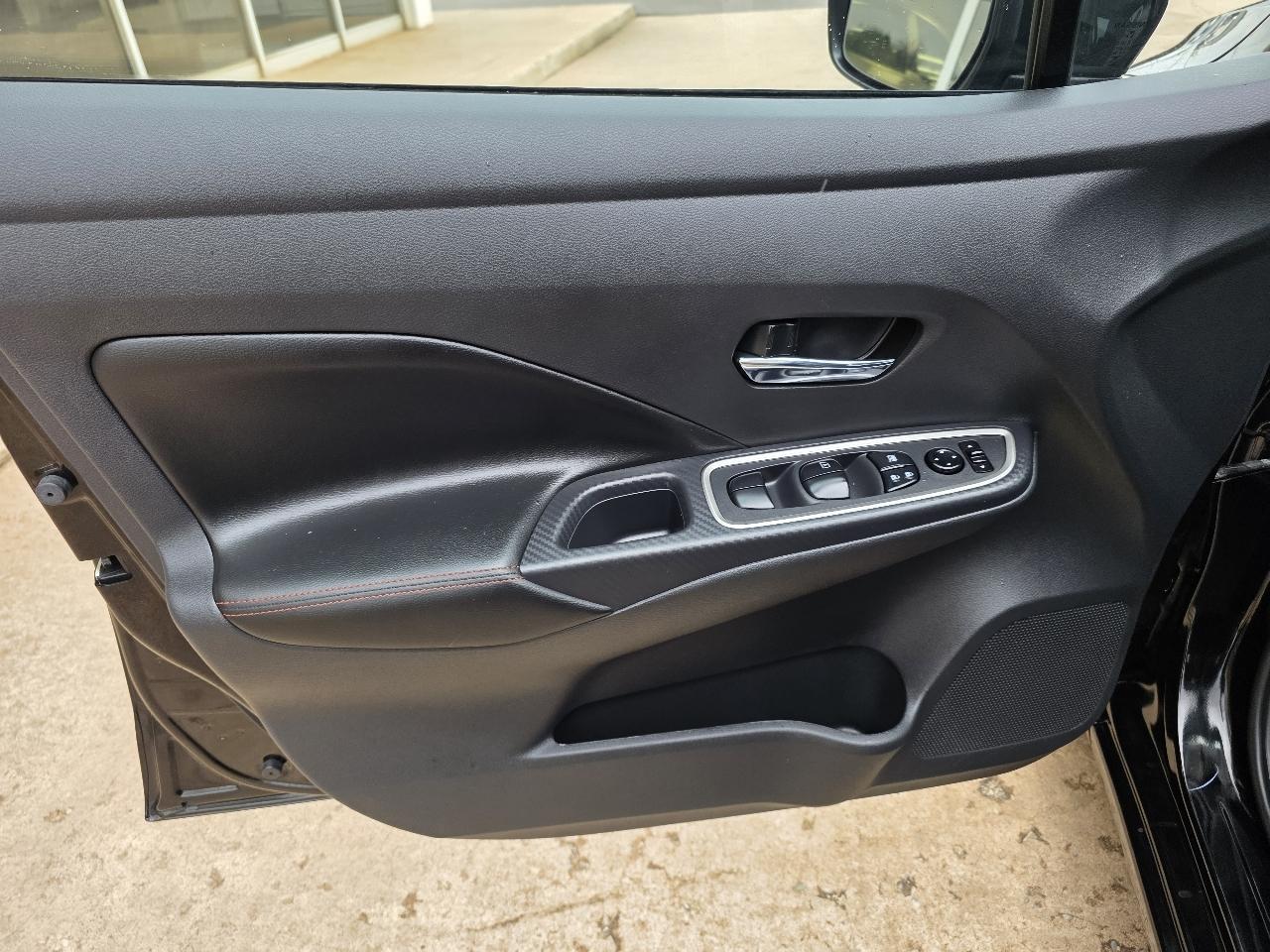 Nissan Versa SR CVT 2025
