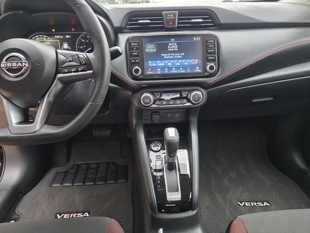 Nissan Versa SR CVT 2025