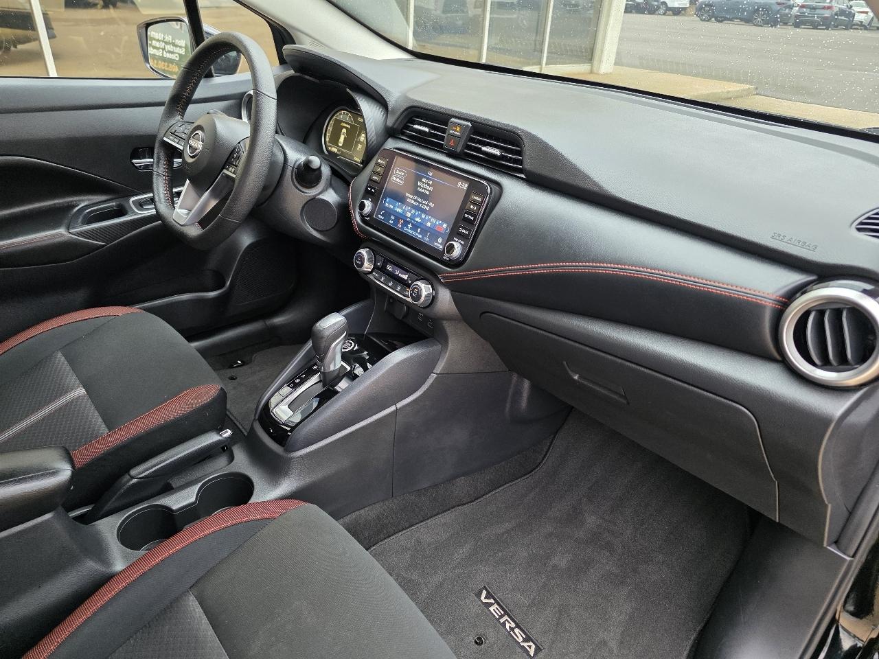 Nissan Versa SR CVT 2025