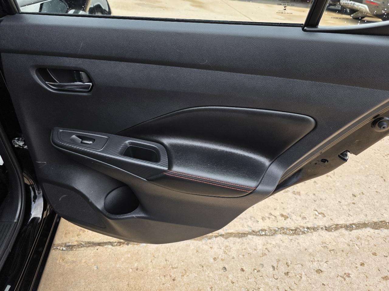 Nissan Versa SR CVT 2025