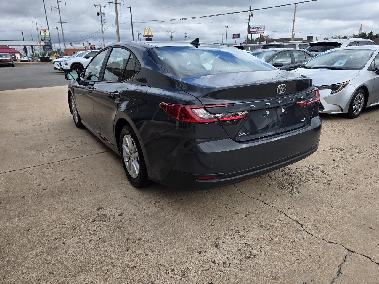 Toyota Camry XLE (Natl) 2025