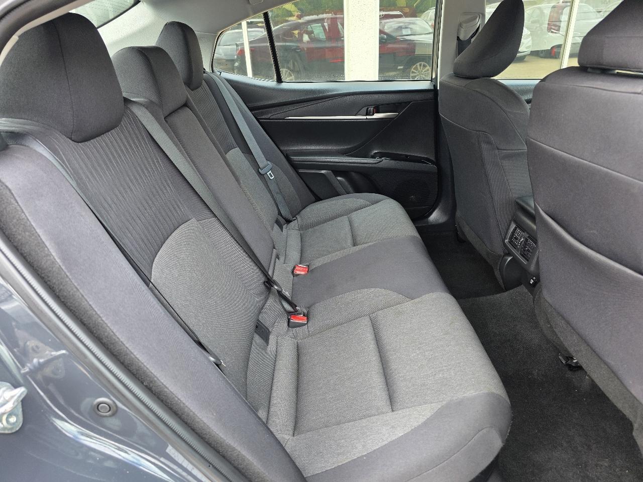 Toyota Camry XLE (Natl) 2025