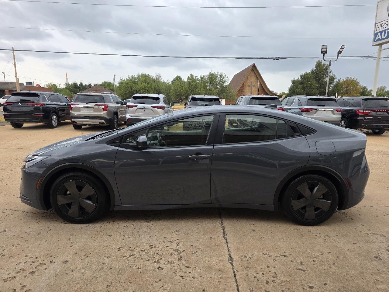 Toyota Prius Nightshade (Natl) 2025