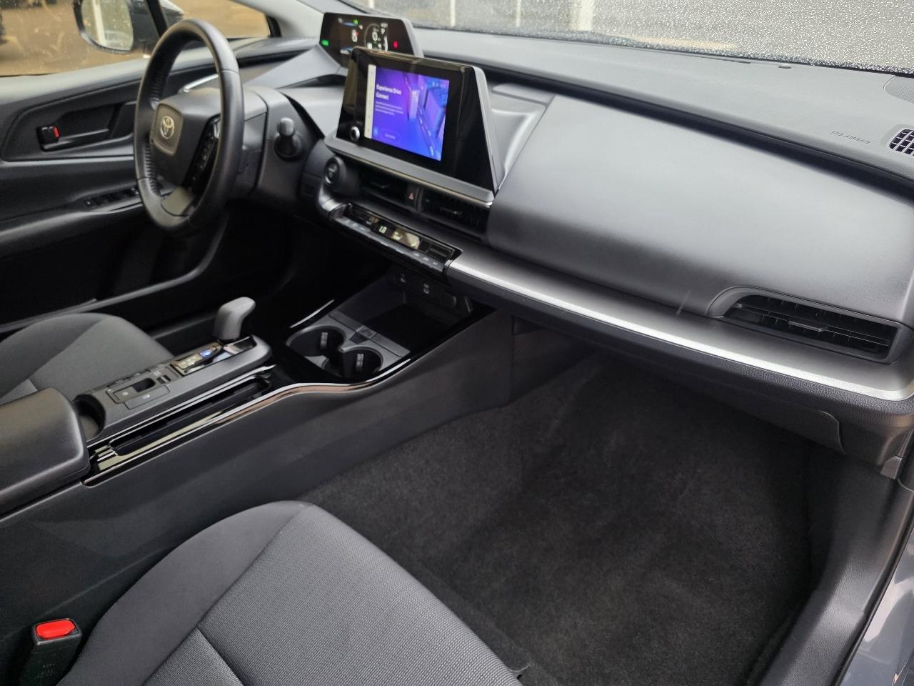 Toyota Prius Nightshade (Natl) 2025