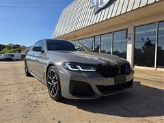 2022 BMW 5 Series 