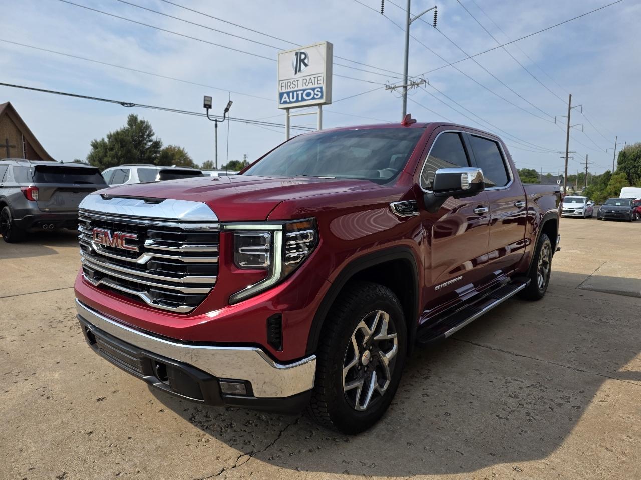 GMC Sierra 1500 4WD Crew Cab 147" SLT 2023