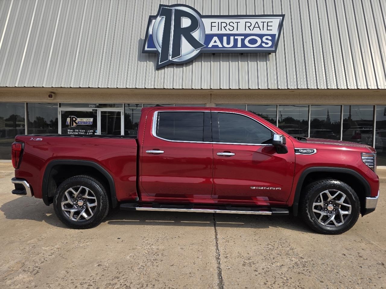 GMC Sierra 1500 4WD Crew Cab 147" SLT 2023
