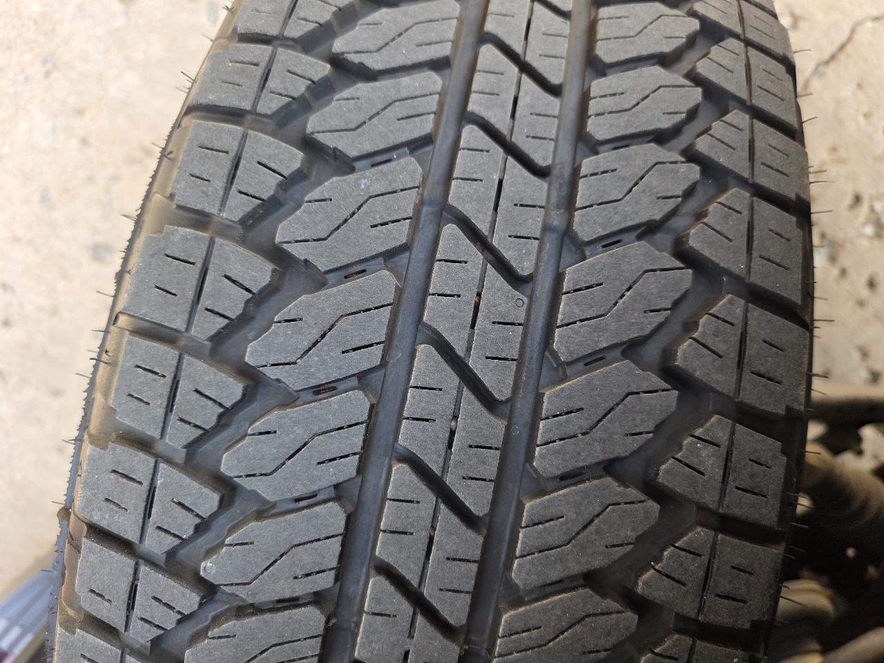 GMC Sierra 1500 4WD Crew Cab 147" SLT 2023