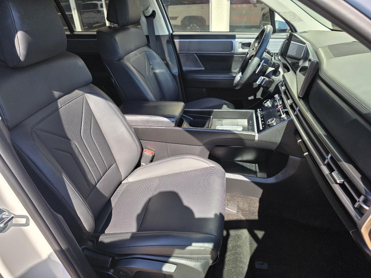 Hyundai Santa Fe SEL FWD 2026