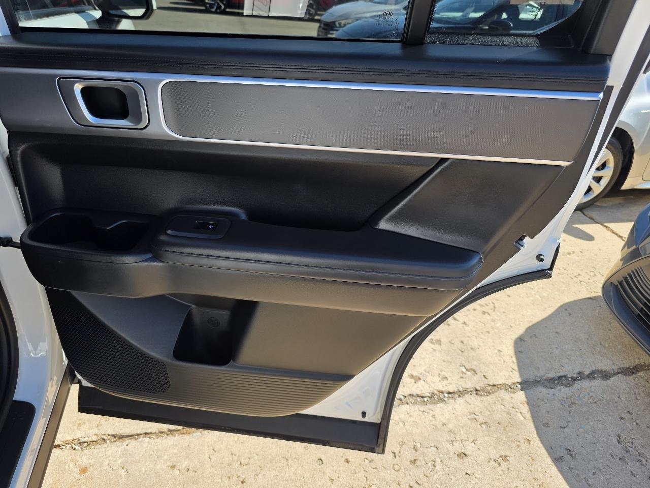 Hyundai Santa Fe SEL FWD 2026