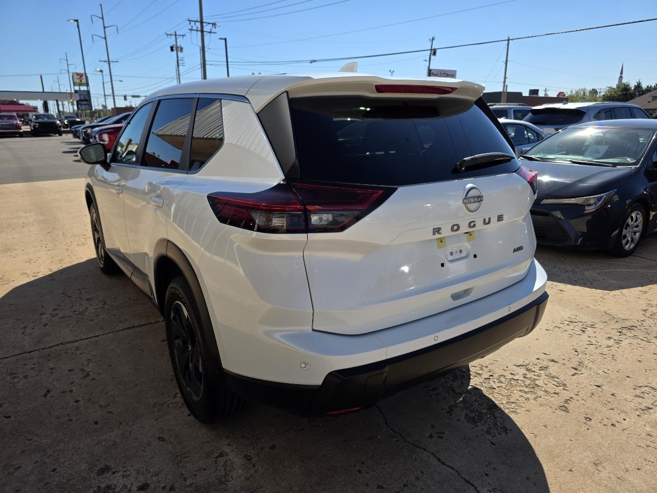 Nissan Rogue AWD SV 2025