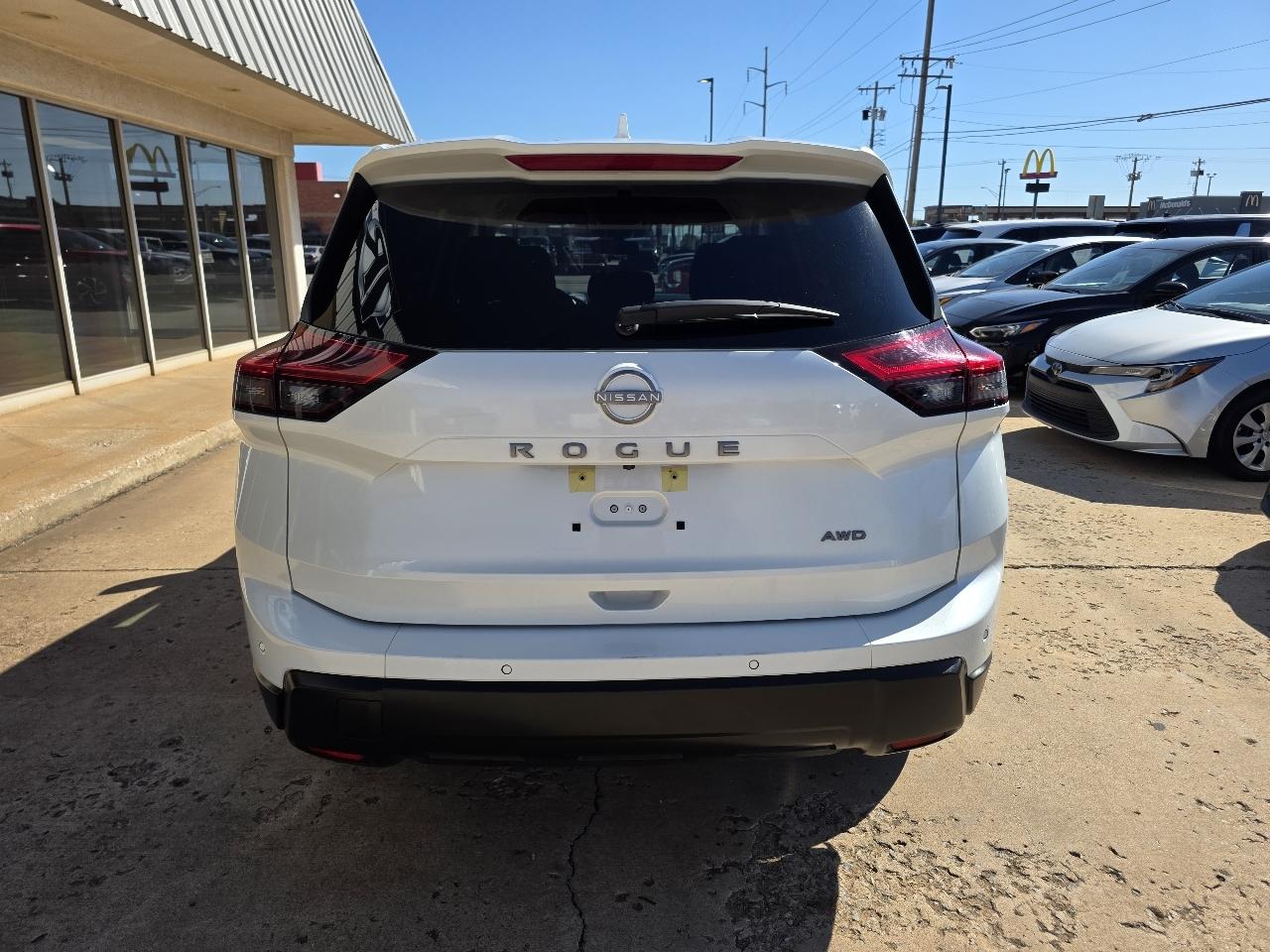 Nissan Rogue AWD SV 2025