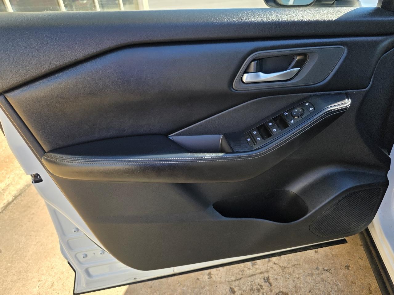 Nissan Rogue AWD SV 2025