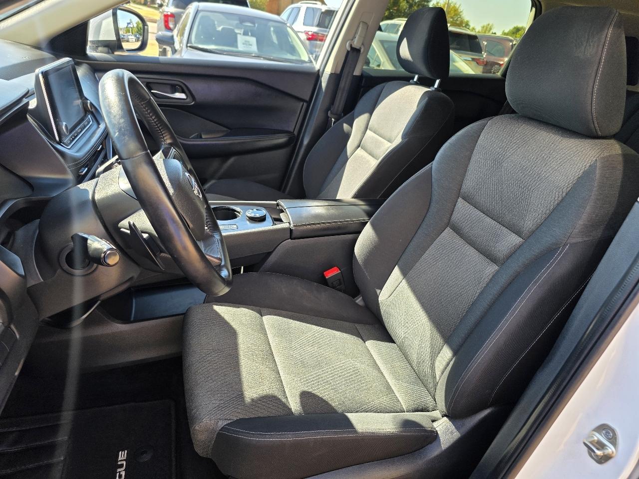 Nissan Rogue AWD SV 2025