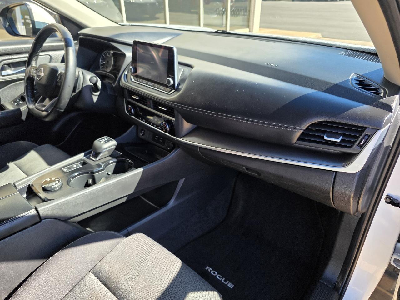 Nissan Rogue AWD SV 2025