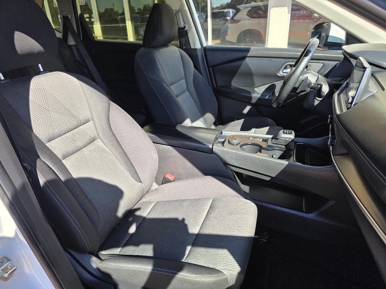 Nissan Rogue AWD SV 2025
