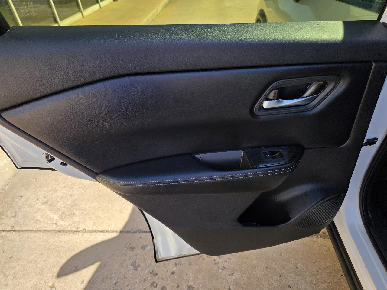 Nissan Rogue AWD SV 2025