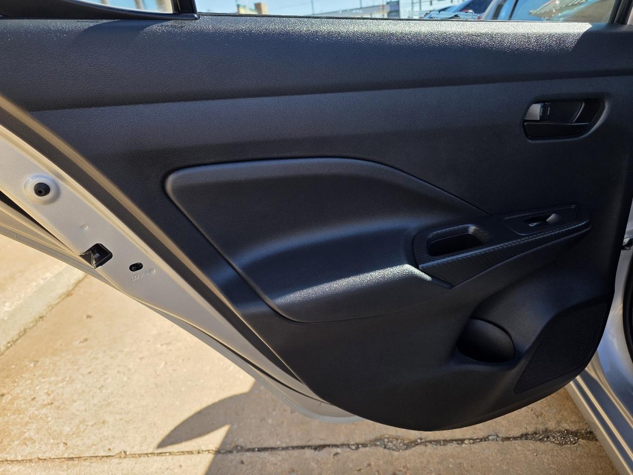 Nissan Versa S CVT 2025