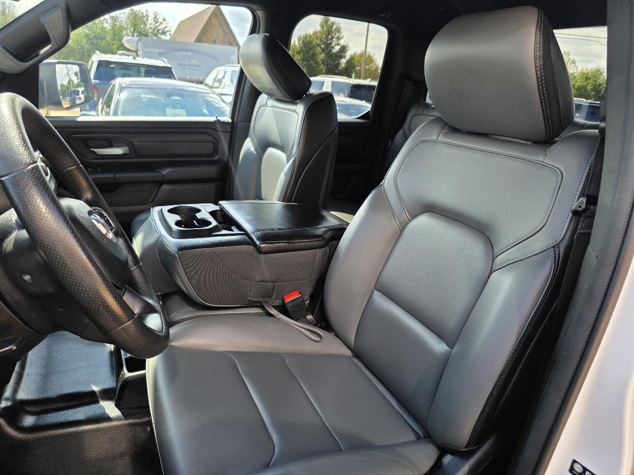 RAM 1500 Tradesman 4x4 Quad Cab 6'4" Box 2024