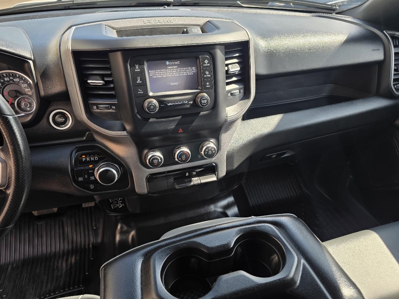 RAM 1500 Tradesman 4x4 Quad Cab 6'4" Box 2024