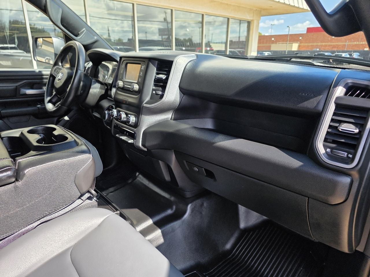 RAM 1500 Tradesman 4x4 Quad Cab 6'4" Box 2024