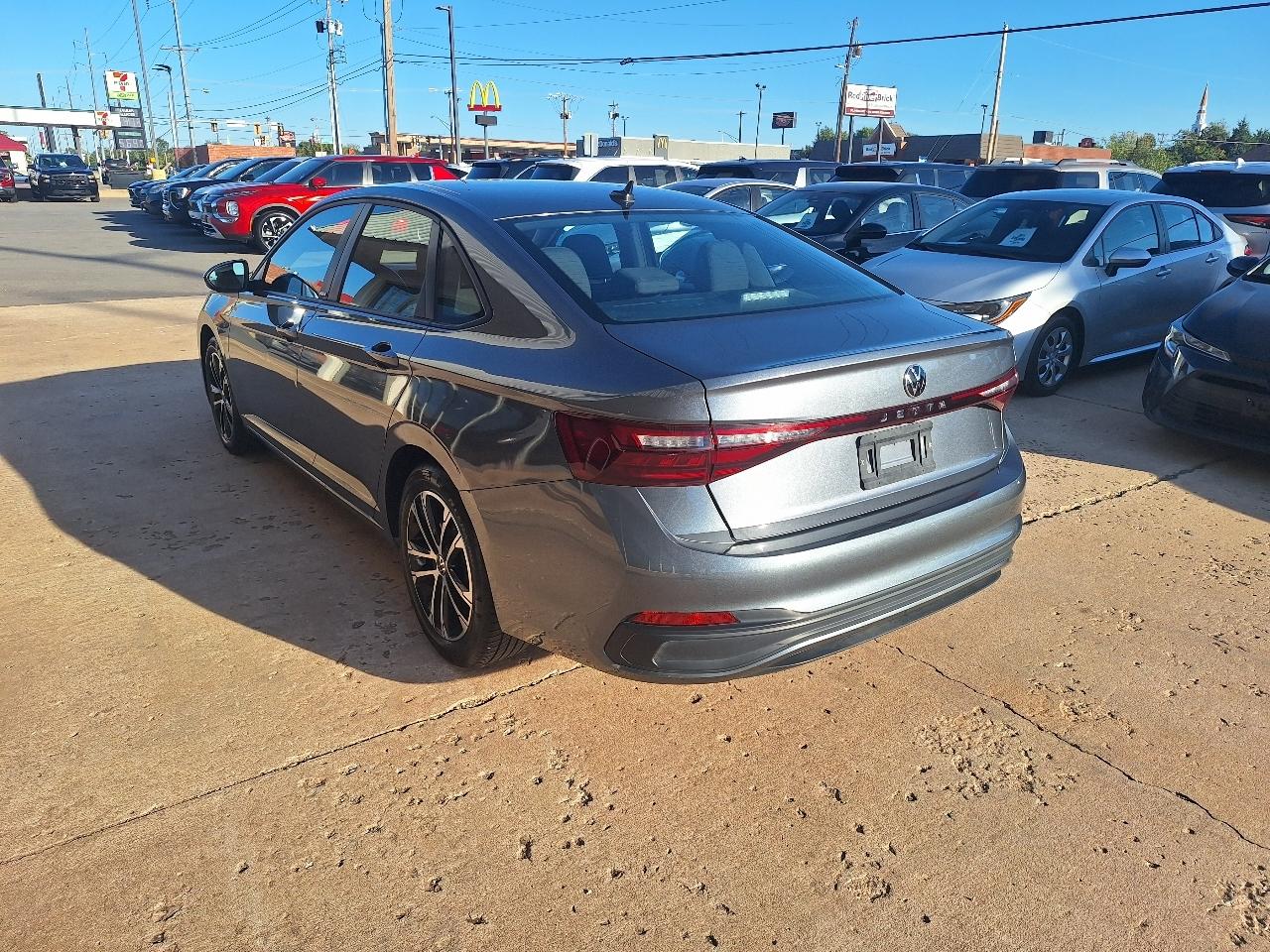 Volkswagen Jetta Sport Auto 2025