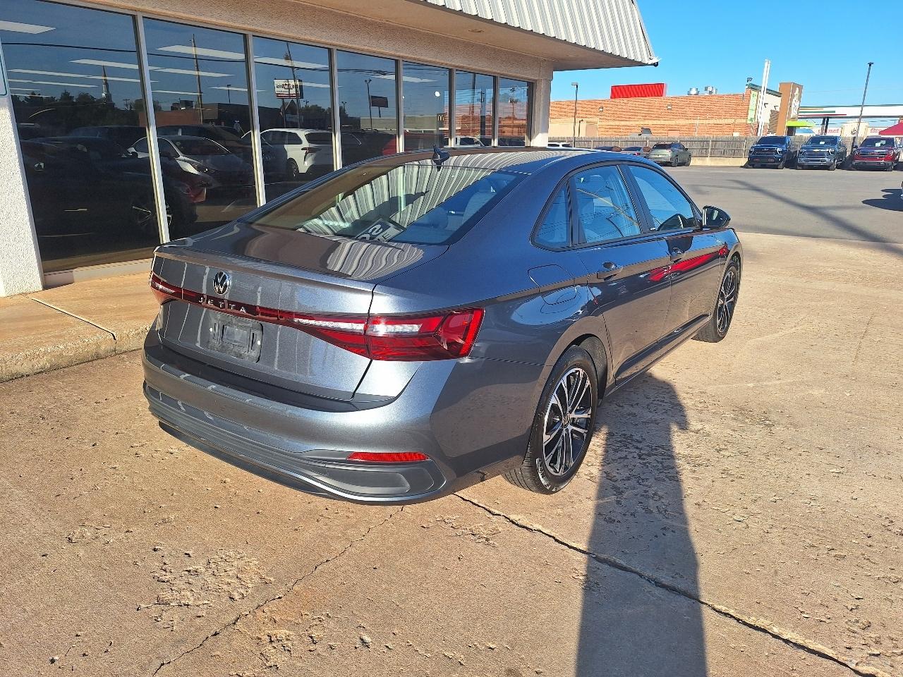 Volkswagen Jetta Sport Auto 2025