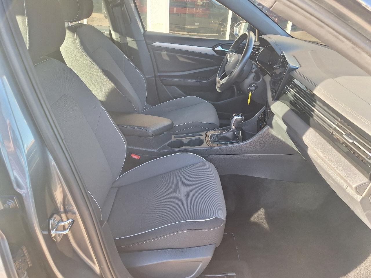 Volkswagen Jetta Sport Auto 2025