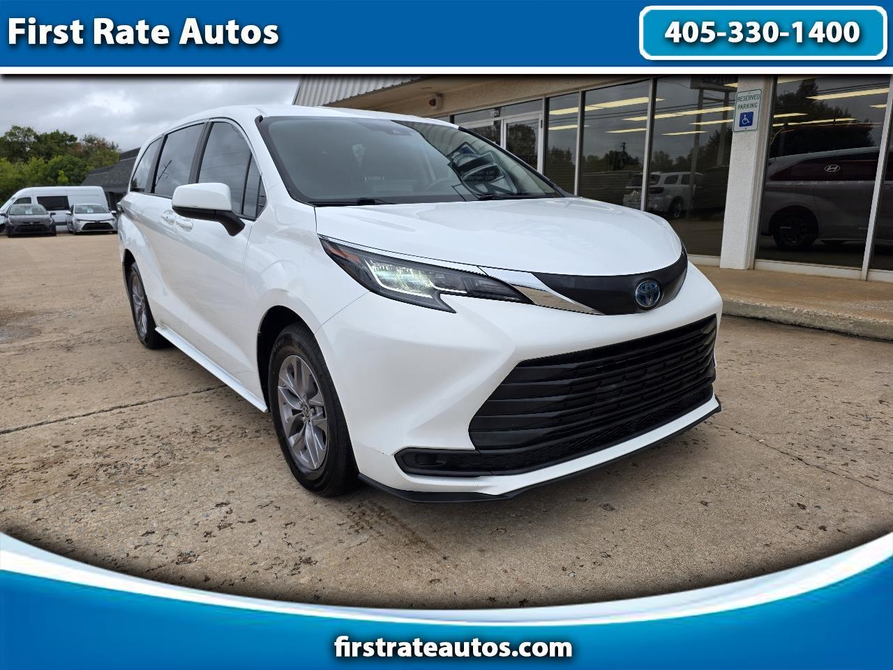2022 Toyota Sienna LE FWD 8-Passenger (Natl)