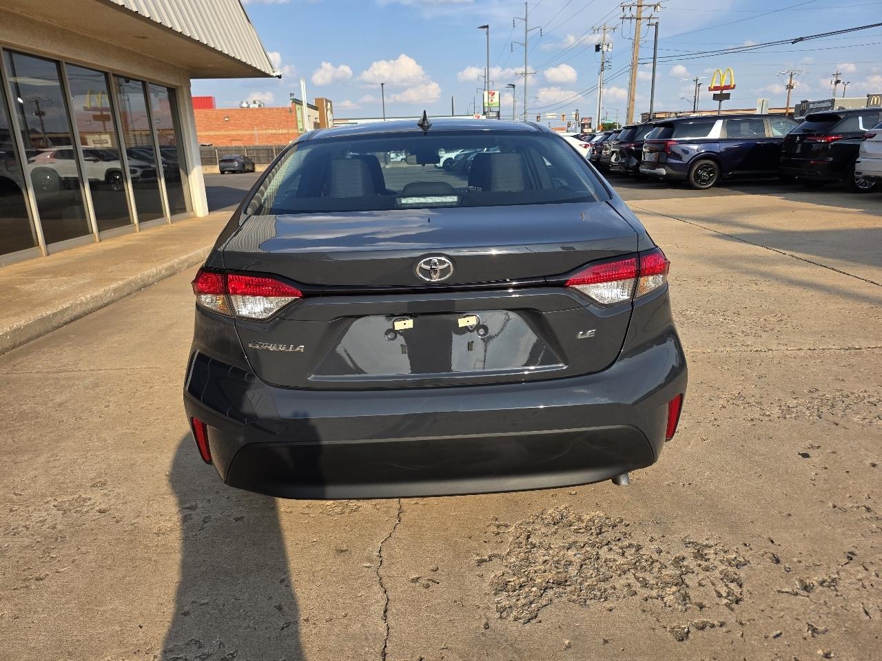 Toyota Corolla LE CVT (Natl) 2026