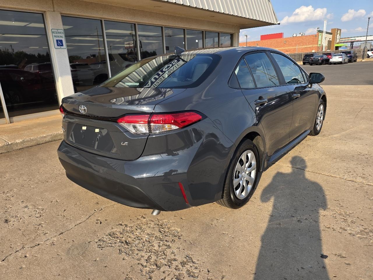 Toyota Corolla LE CVT (Natl) 2026